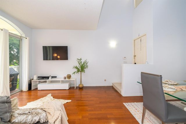 2257 NW 77th Terrace, Pembroke Pines, FL 33024