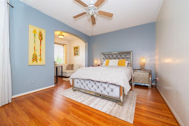 2257 NW 77th Terrace, Pembroke Pines, FL 33024