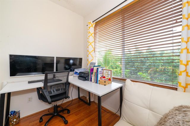 2257 NW 77th Terrace, Pembroke Pines, FL 33024