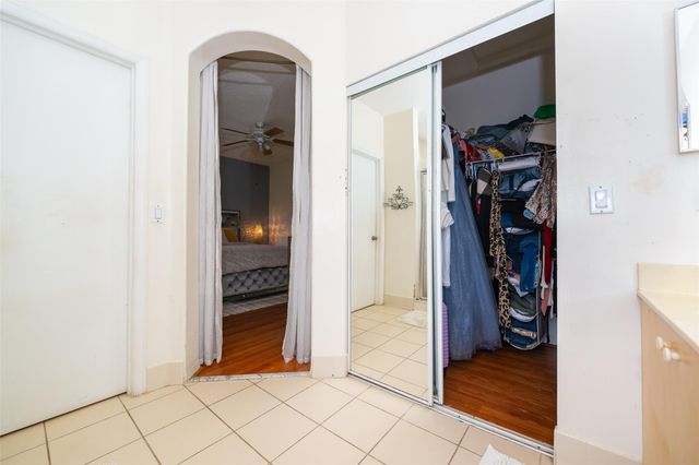 2257 NW 77th Terrace, Pembroke Pines, FL 33024