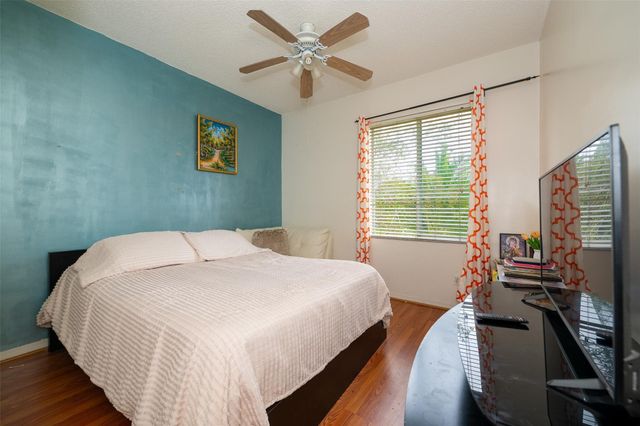 2257 NW 77th Terrace, Pembroke Pines, FL 33024