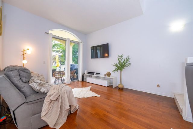 2257 NW 77th Terrace, Pembroke Pines, FL 33024