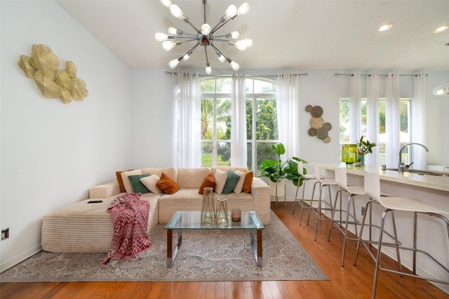 2257 NW 77th Terrace, Pembroke Pines, FL 33024