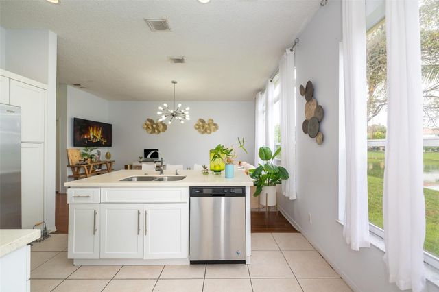 2257 NW 77th Terrace, Pembroke Pines, FL 33024