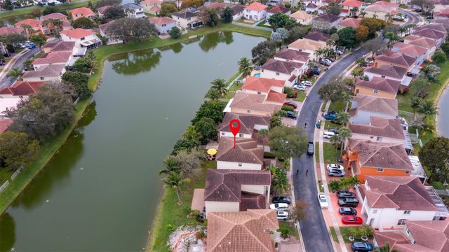 2257 NW 77th Terrace, Pembroke Pines, FL 33024