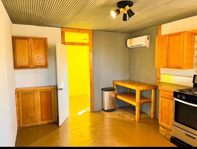 628 Madison 3046, Huntsville, AR 72740