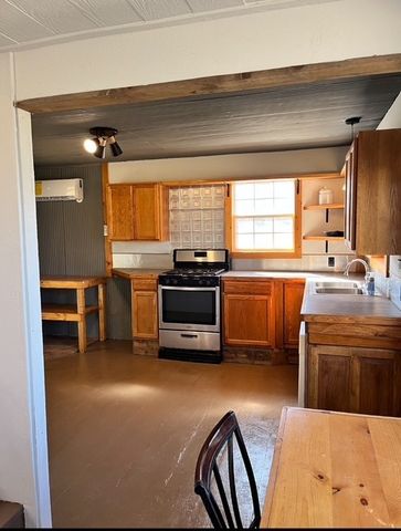 628 Madison 3046, Huntsville, AR 72740