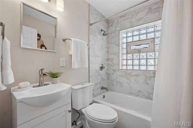 5312 Robert Avenue, St Louis, MO 63109