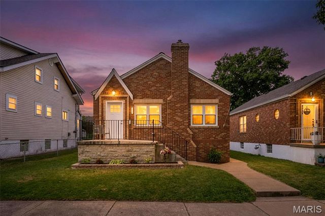 5312 Robert Avenue, St Louis, MO 63109