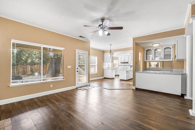 2034 Wrenwood Avenue, Clovis, CA 93611