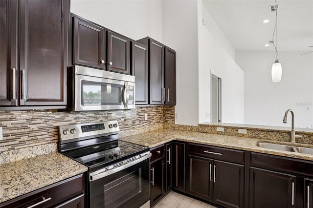 12371 NE 48TH CIRCLE, Oxford, FL 34484