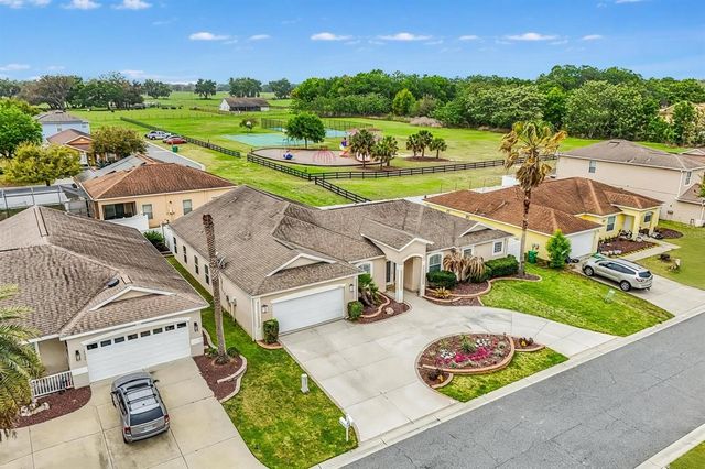 12371 NE 48TH CIRCLE, Oxford, FL 34484