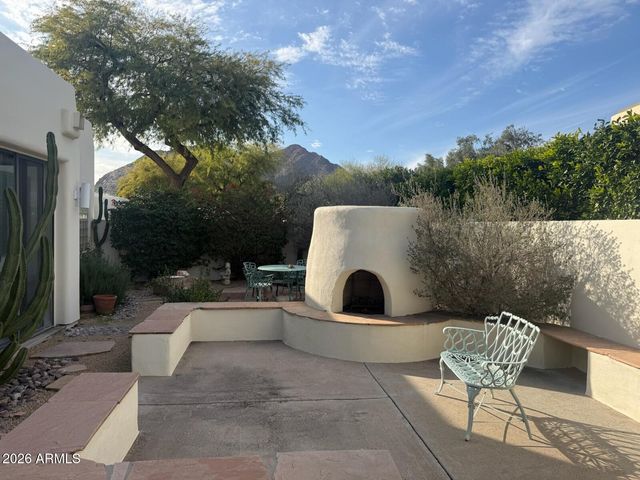 5101 N CASA BLANCA Drive 337, Paradise Valley, AZ 85253