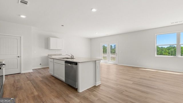 332 Creekview Way, Dallas, GA 30132