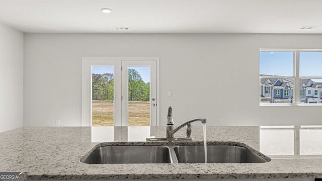 332 Creekview Way, Dallas, GA 30132