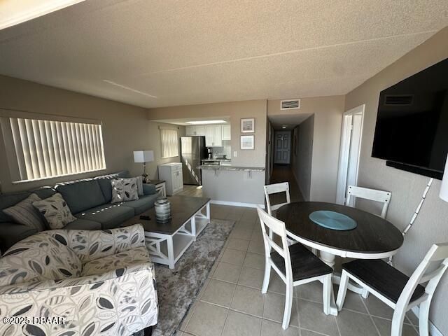2700 Ocean Shore Blvd Apt 301, Ormond Beach, FL 32176