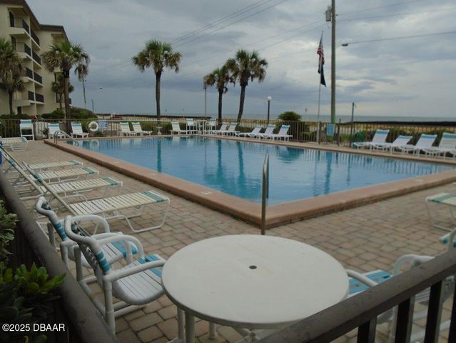 2700 Ocean Shore Blvd Apt 301, Ormond Beach, FL 32176