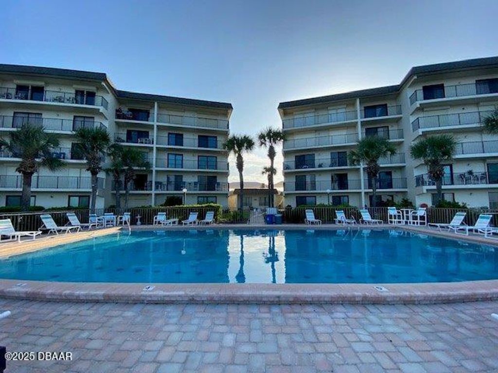 2700 Ocean Shore Blvd Apt 301, Ormond Beach, FL 32176