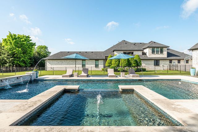930 Harbour Oaks Court, Fairview, TX 75069
