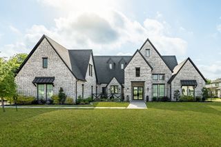 930 Harbour Oaks Court, Fairview, TX 75069