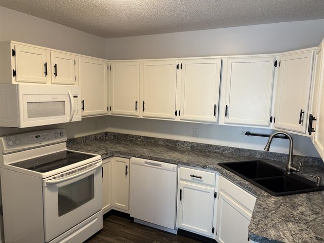 3331 Fordham Road, Muskegon, MI 49441