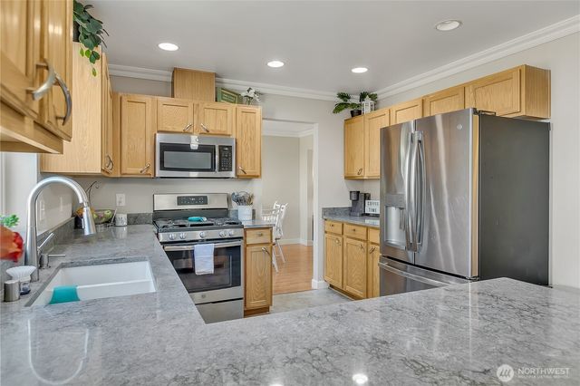 494 Flower Meadows Street, Port Orchard, WA 98366