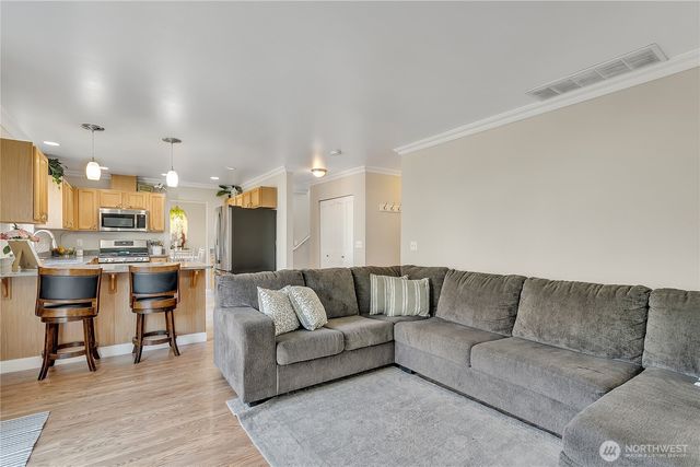 494 Flower Meadows Street, Port Orchard, WA 98366