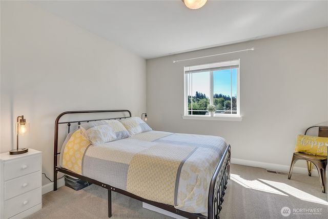 494 Flower Meadows Street, Port Orchard, WA 98366