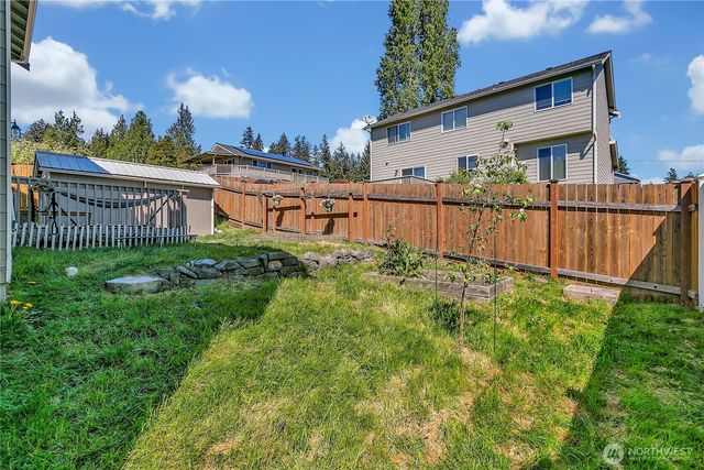 494 Flower Meadows Street, Port Orchard, WA 98366