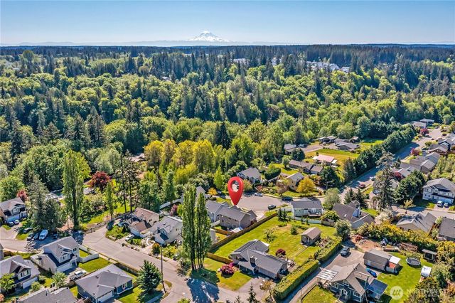 494 Flower Meadows Street, Port Orchard, WA 98366