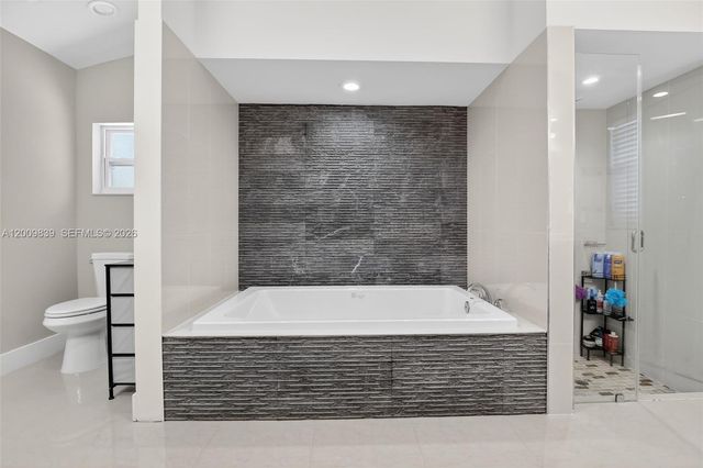 3540 N Park Rd, Hollywood, FL 33021