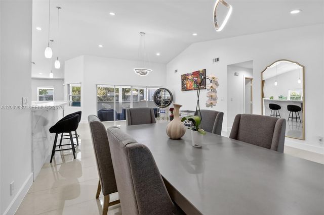 3540 N Park Rd, Hollywood, FL 33021