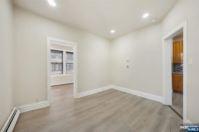 17 Myrtle Avenue, Jersey City, NJ 07305