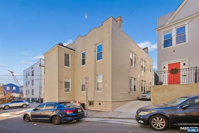 17 Myrtle Avenue, Jersey City, NJ 07305