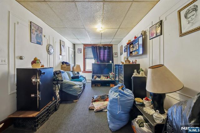 17 Myrtle Avenue, Jersey City, NJ 07305