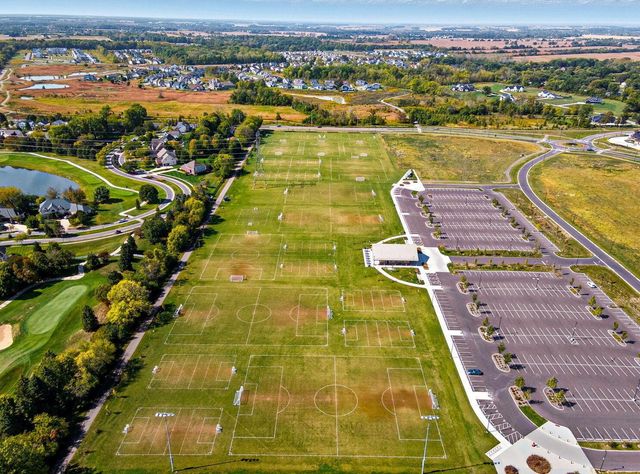 5962 Heritage Lakes Drive, Hilliard, OH 43026