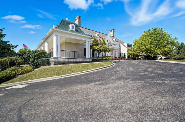 5962 Heritage Lakes Drive, Hilliard, OH 43026