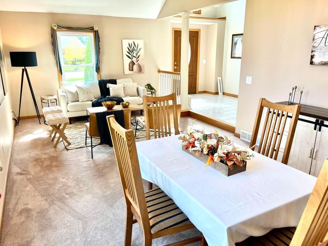 5962 Heritage Lakes Drive, Hilliard, OH 43026