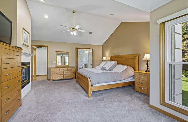 5962 Heritage Lakes Drive, Hilliard, OH 43026