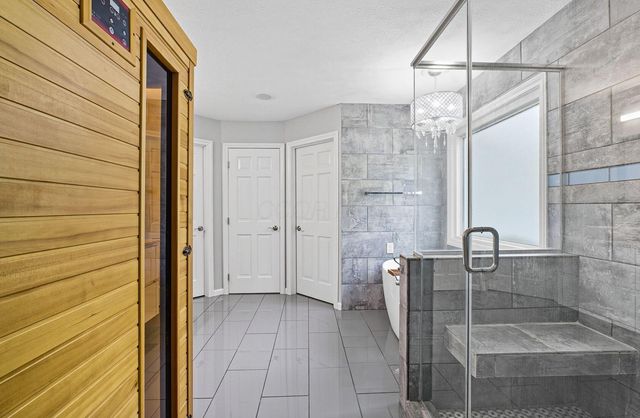 5962 Heritage Lakes Drive, Hilliard, OH 43026