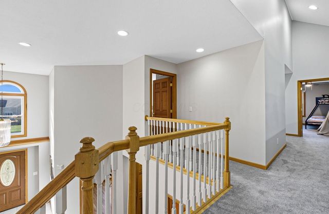 5962 Heritage Lakes Drive, Hilliard, OH 43026