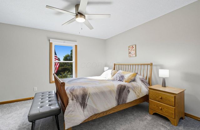 5962 Heritage Lakes Drive, Hilliard, OH 43026