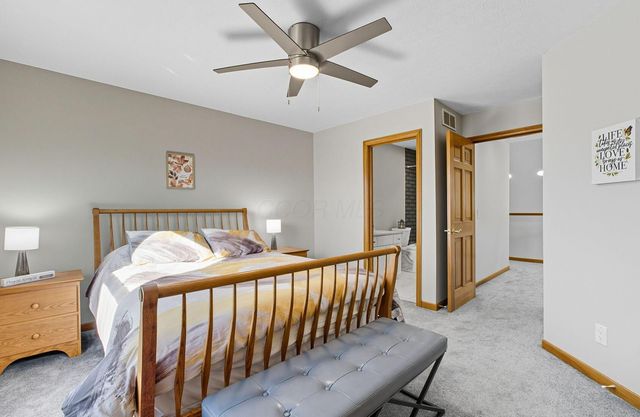 5962 Heritage Lakes Drive, Hilliard, OH 43026