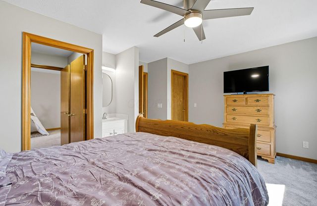 5962 Heritage Lakes Drive, Hilliard, OH 43026