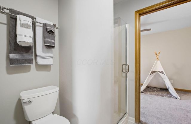 5962 Heritage Lakes Drive, Hilliard, OH 43026