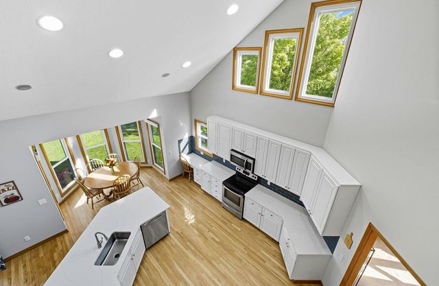 5962 Heritage Lakes Drive, Hilliard, OH 43026