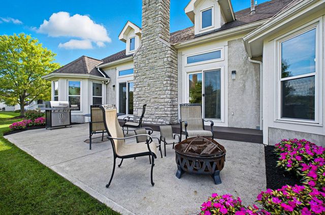 5962 Heritage Lakes Drive, Hilliard, OH 43026