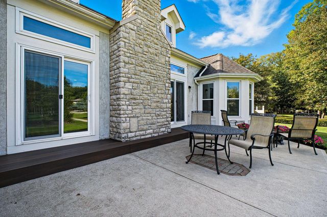 5962 Heritage Lakes Drive, Hilliard, OH 43026