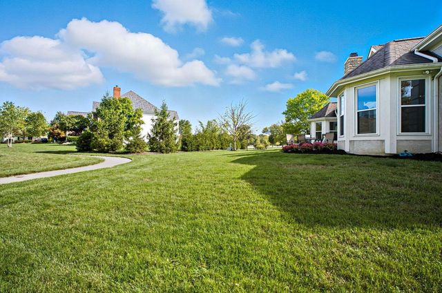 5962 Heritage Lakes Drive, Hilliard, OH 43026