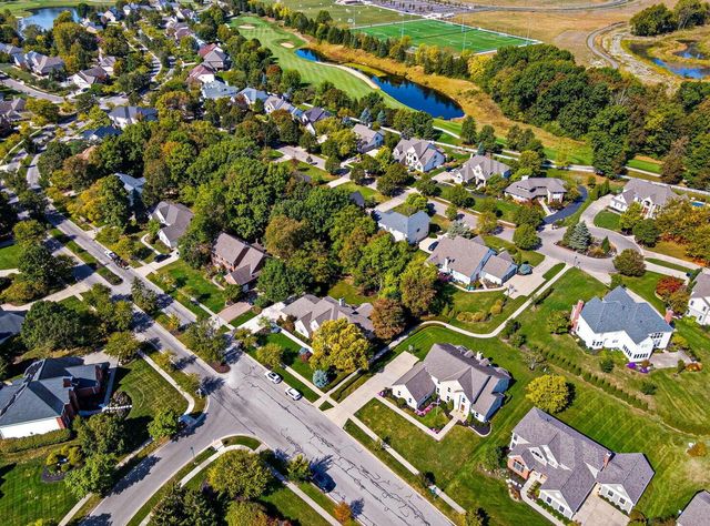 5962 Heritage Lakes Drive, Hilliard, OH 43026